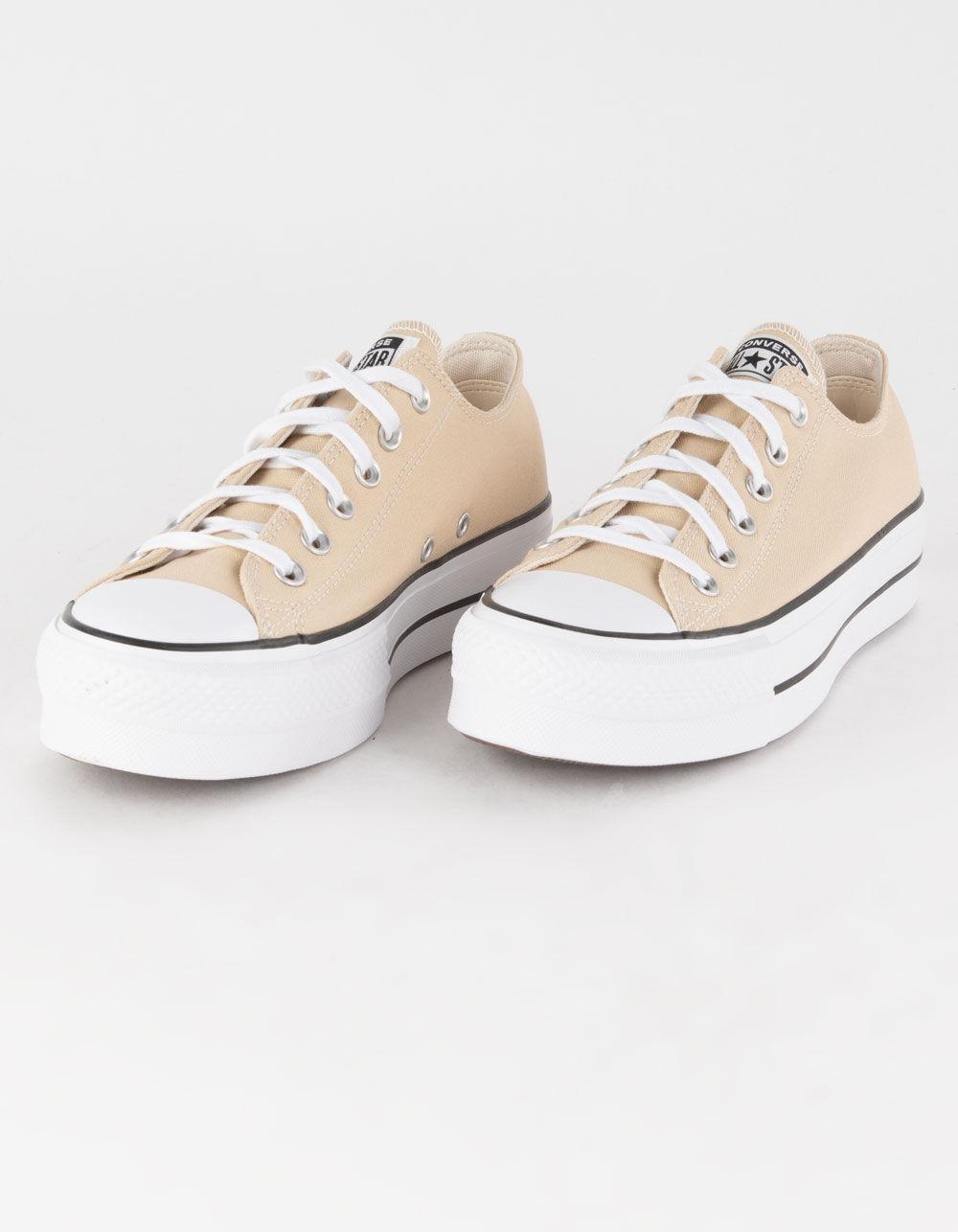 CONVERSE Chuck Taylor All Star Lift Platform Womens Low Top Shoes - OAT Product Image