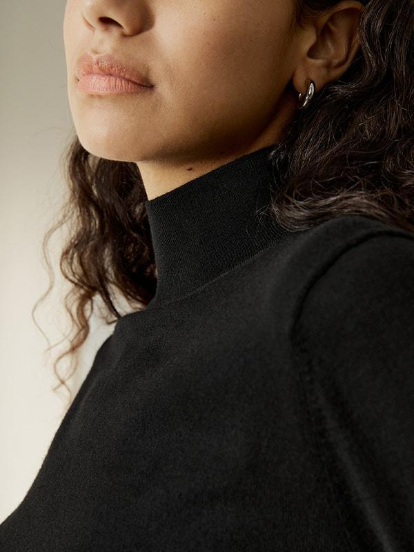 Ultra-fine Merino Wool Mock Neck Thin Sweater Product Image