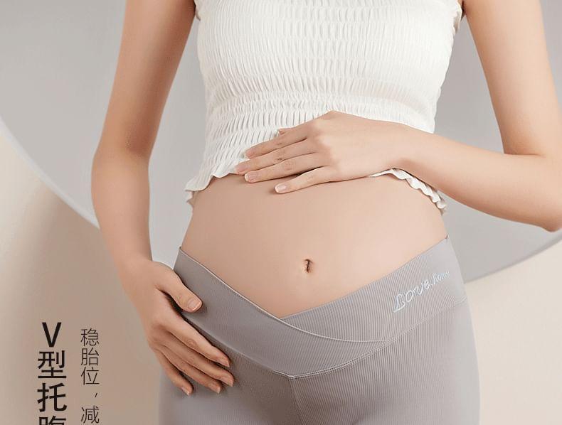Maternity Lettering Embroidered Ribbed Seamless Undershorts Product Image