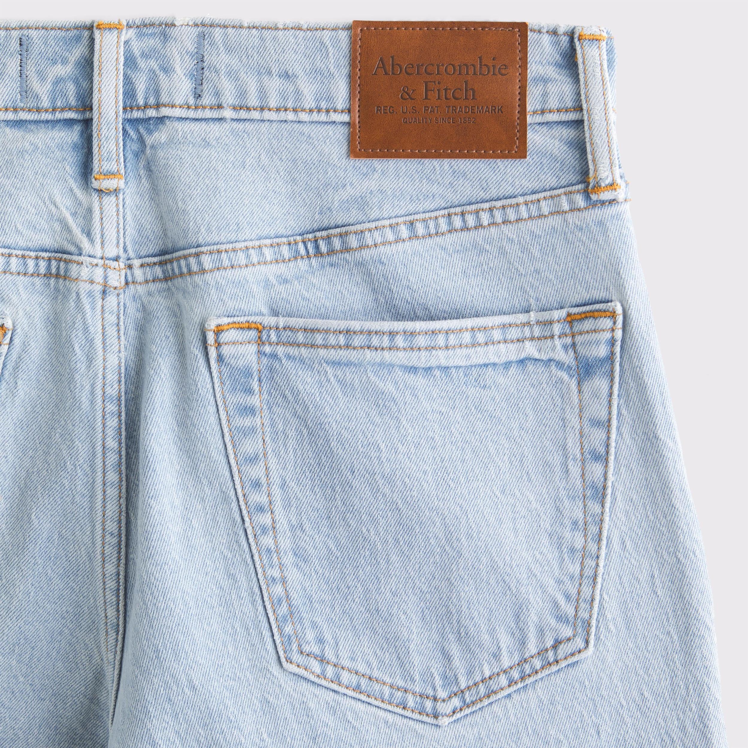 90s Straight Jean Product Image