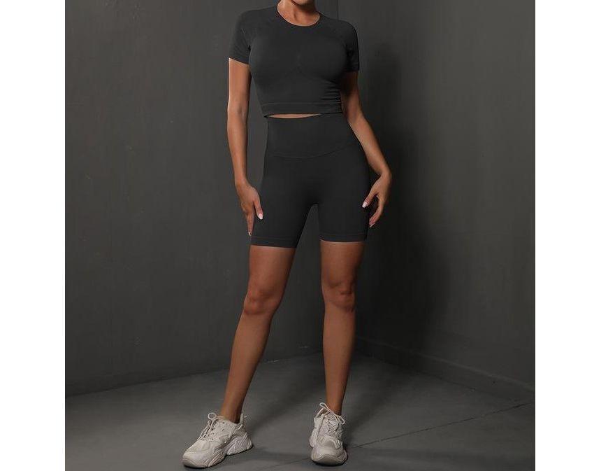 Set: Short-Sleeve Sports Crop Top + Yoga Shorts Product Image