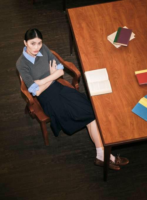 new essential classic poplin shirt Product Image