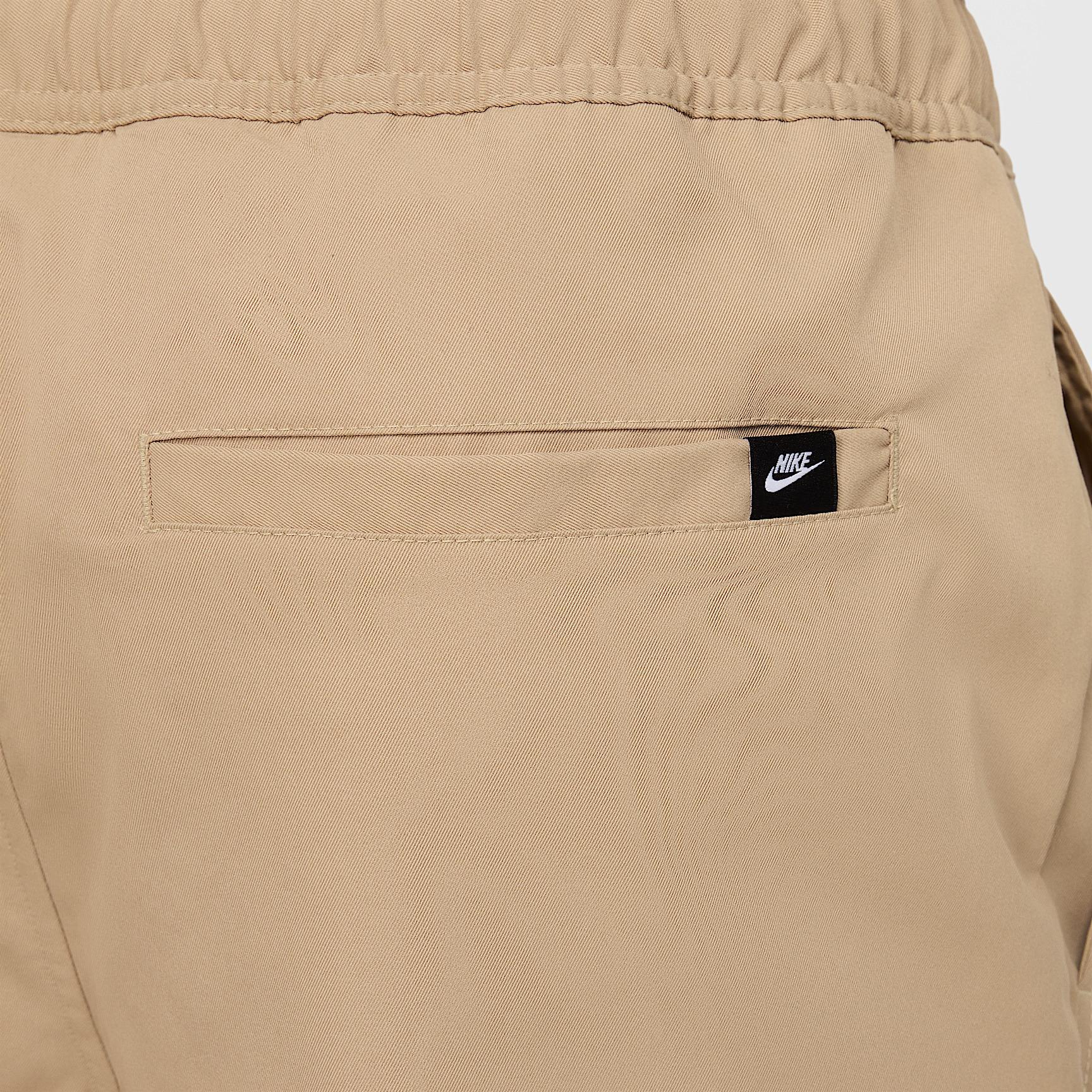 Nike Men's Club Woven Tapered Pants Product Image