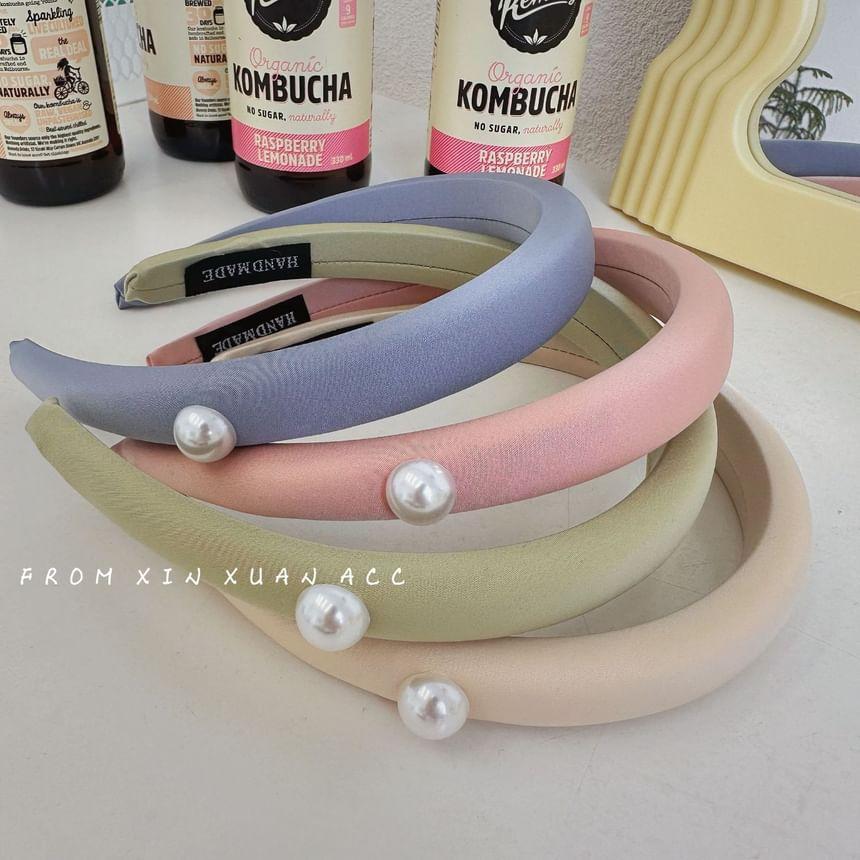 Faux Pearl Plain Headband Product Image
