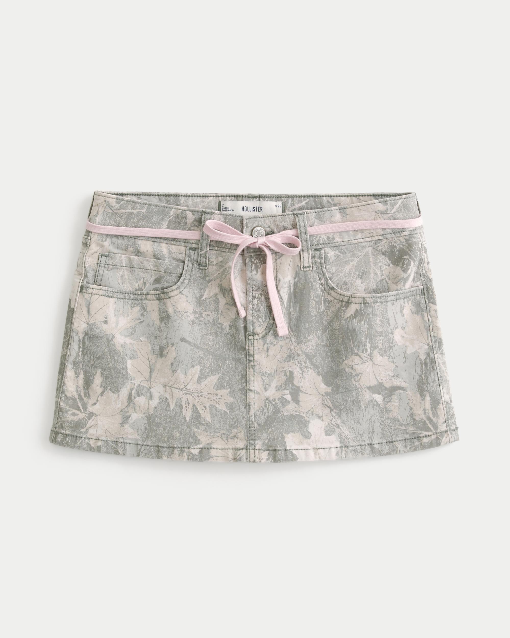 Low-Rise Medium Wash Star Applique Denim Mini Skort Product Image