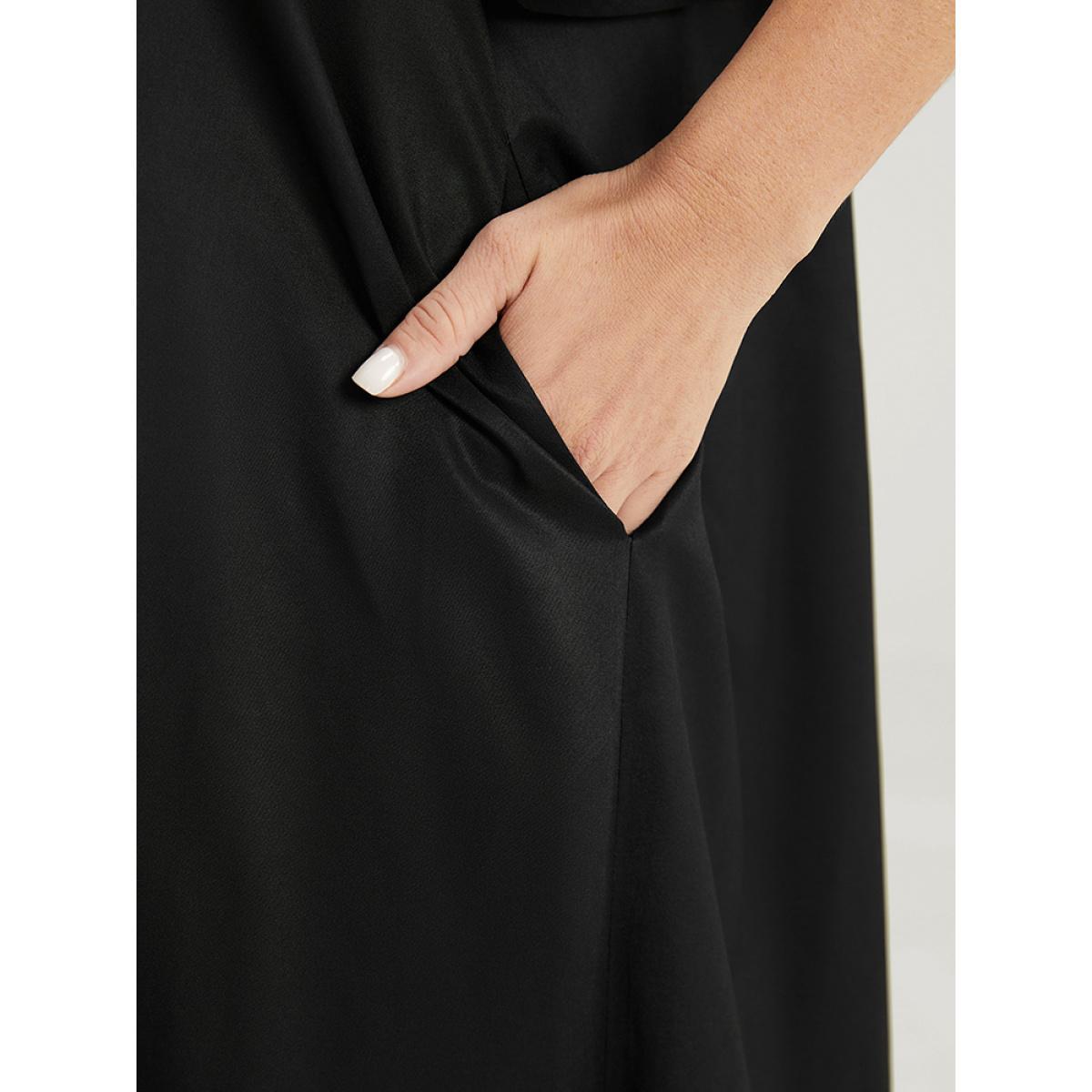 Plus Size Colorblock Contrast Pocket Cold Shoulder Dress Black Women Elegant Contrast Cold Shoulder Half Sleeve Curvy Knee Dress BloomChic 22-24/3X Product Image
