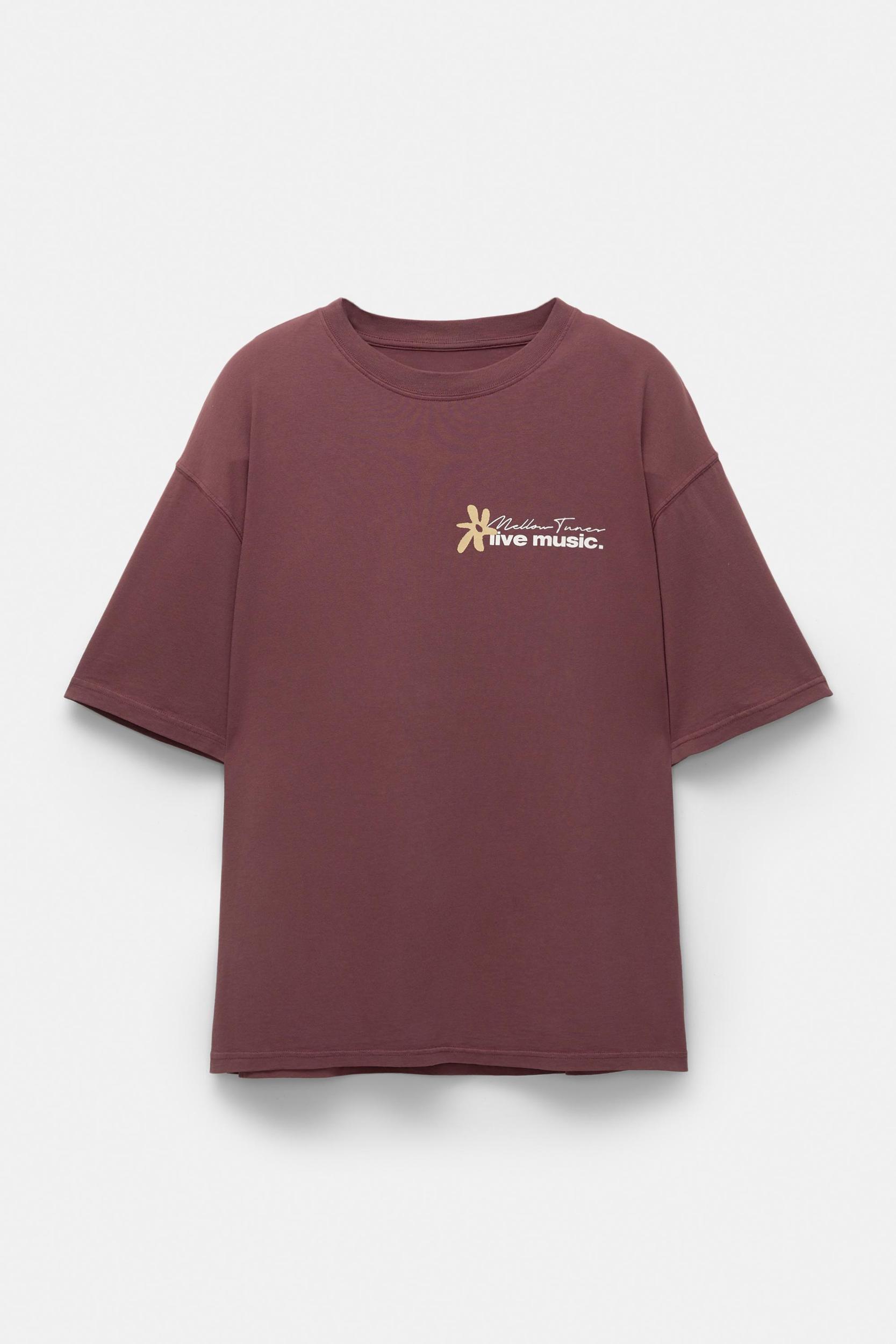 T-shirt with flower graphic Product Image