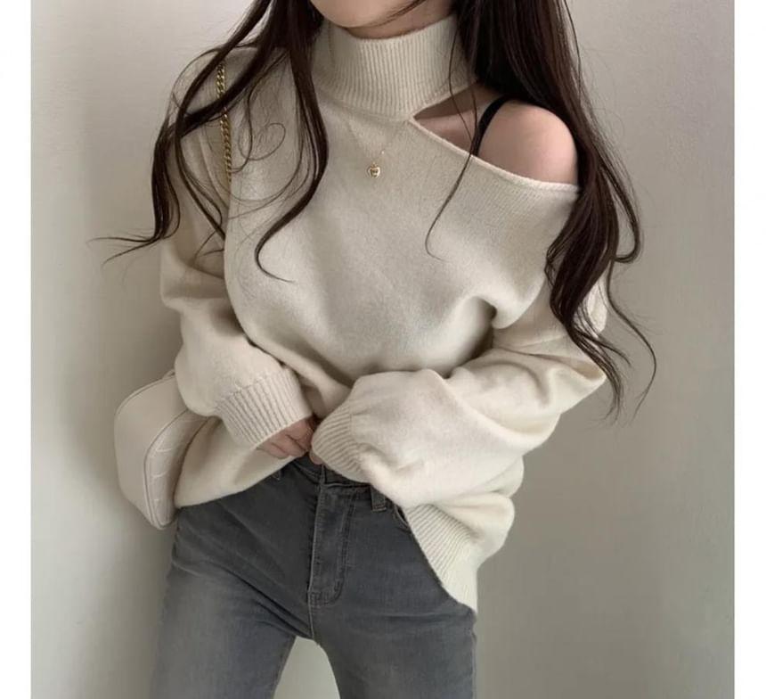 Cold-Shoulder Plain Sweater Product Image
