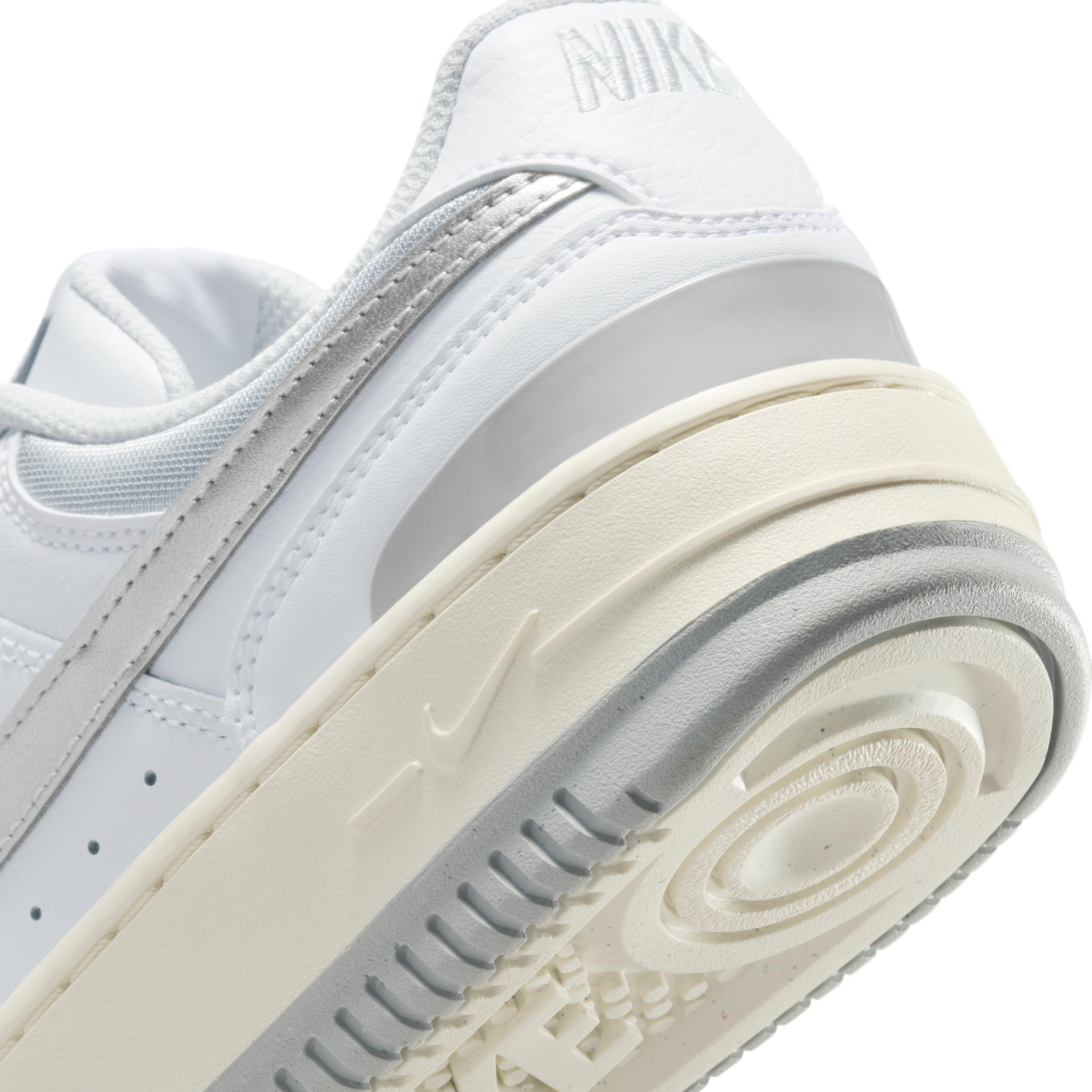 Nike Women's Gamma Force Shoes Product Image