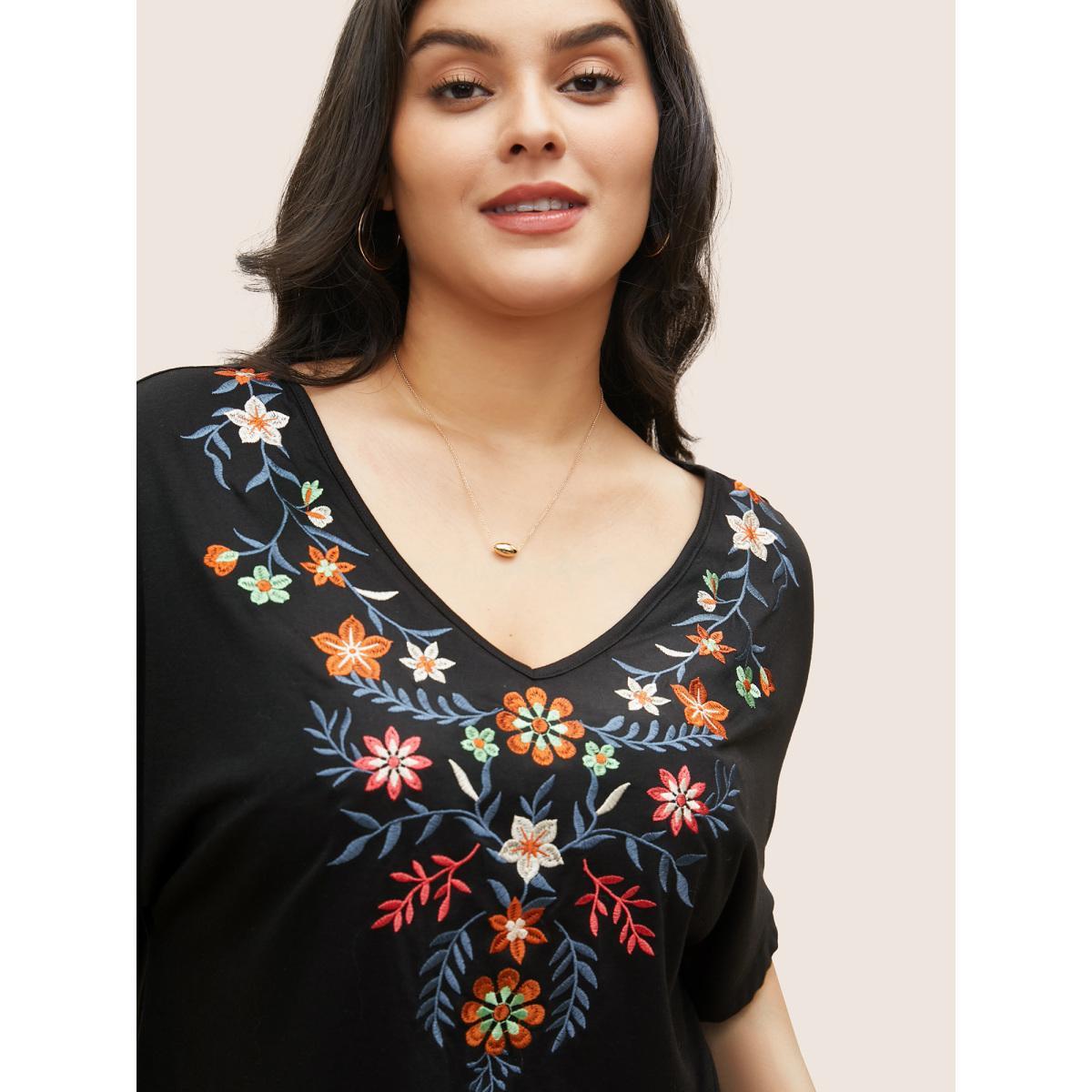 Plus Size Floral Embroidered Batwing Sleeve T-shirt Black Women Resort Embroidered Floral V-neck Vacation T-shirts BloomChic 28/5X Product Image
