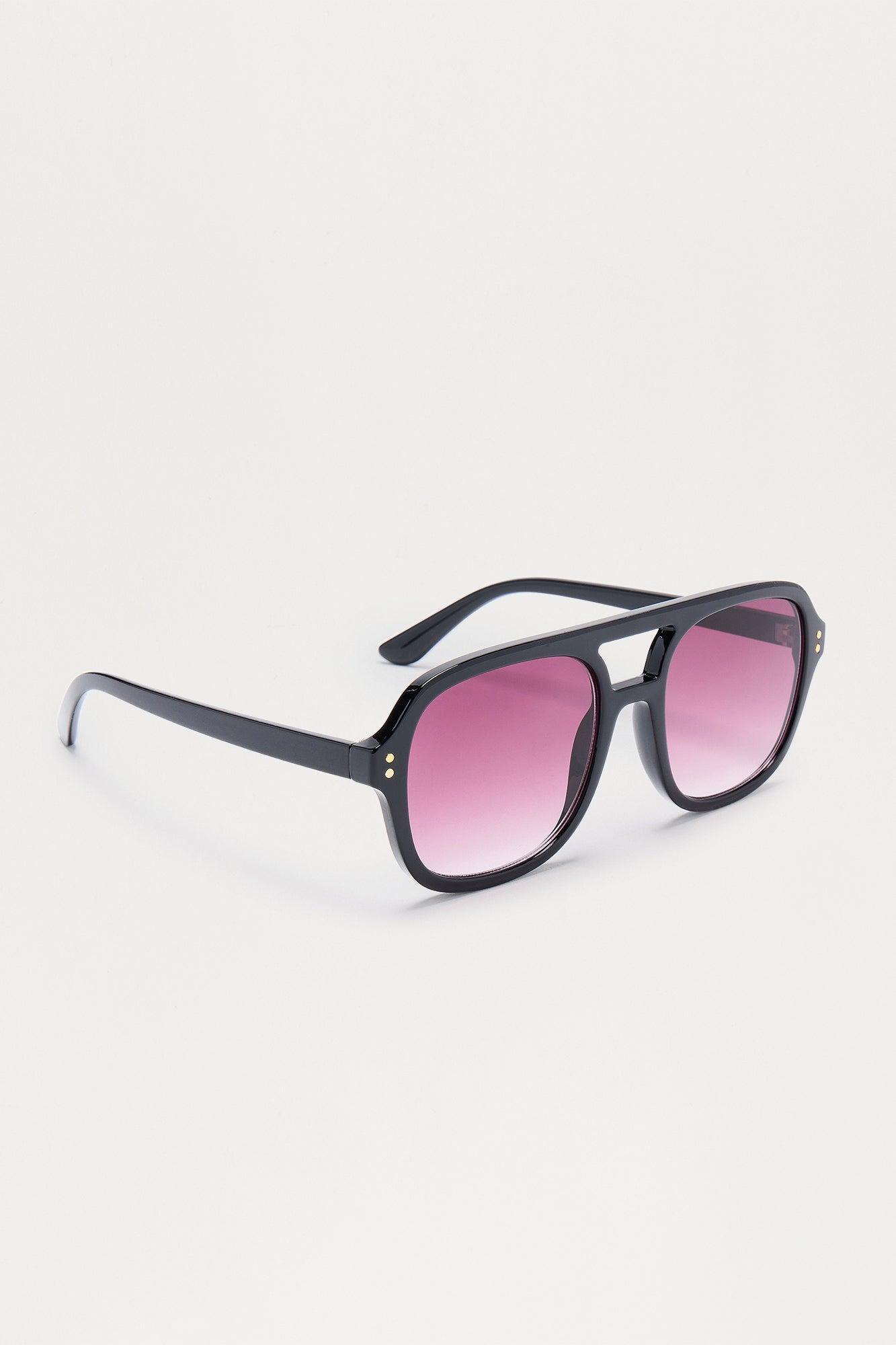 Now You See Me Aviator Sunglasses - Black Female Product Image