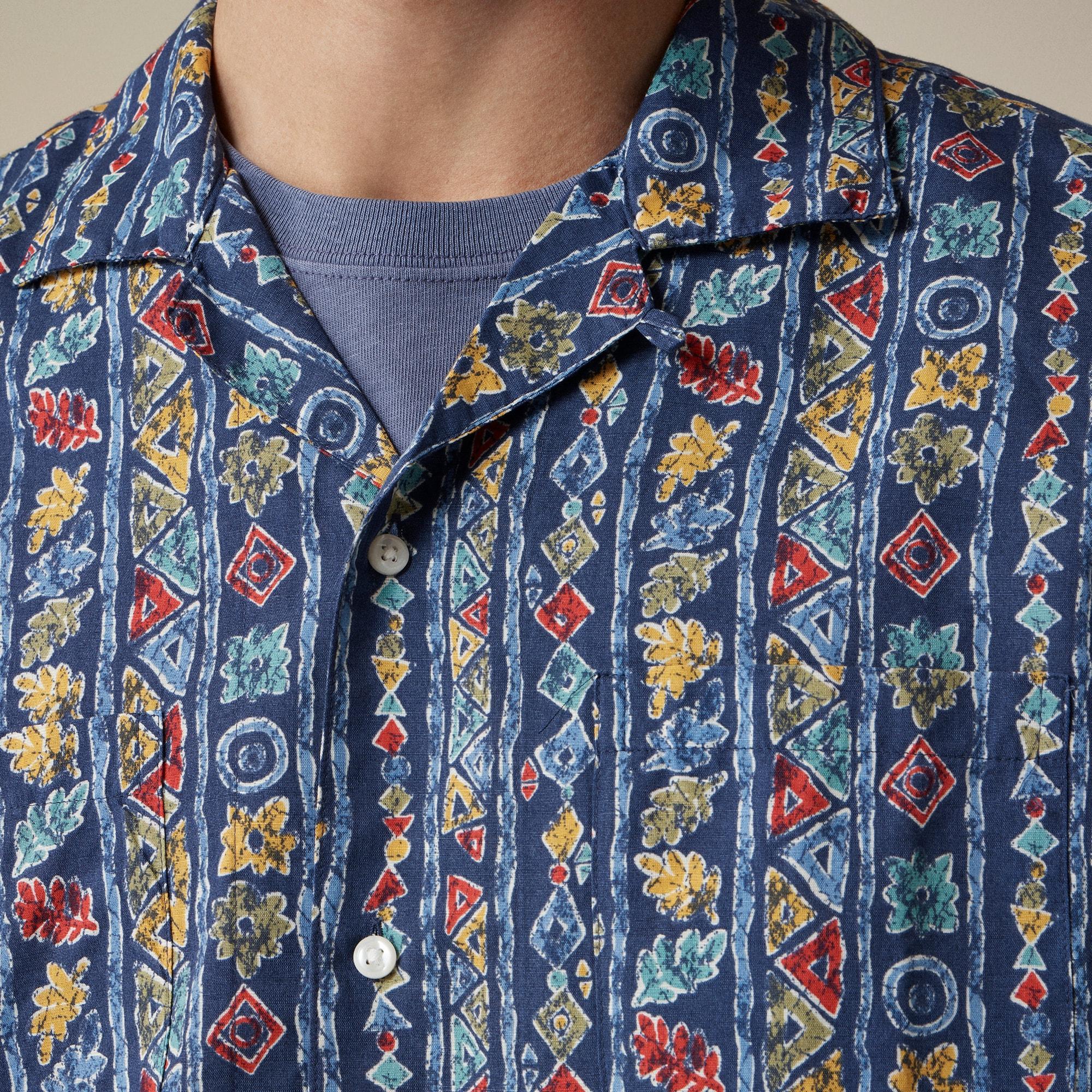 Short-sleeve slub cotton-linen blend camp-collar shirt in print Product Image