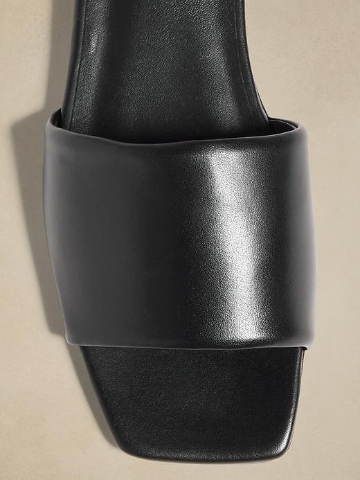 Lucca Leather Slide Sandal Product Image