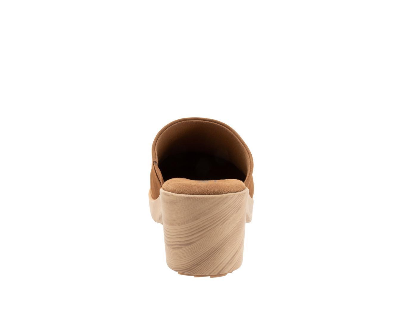 Women's Softwalk Felida Clogs Product Image