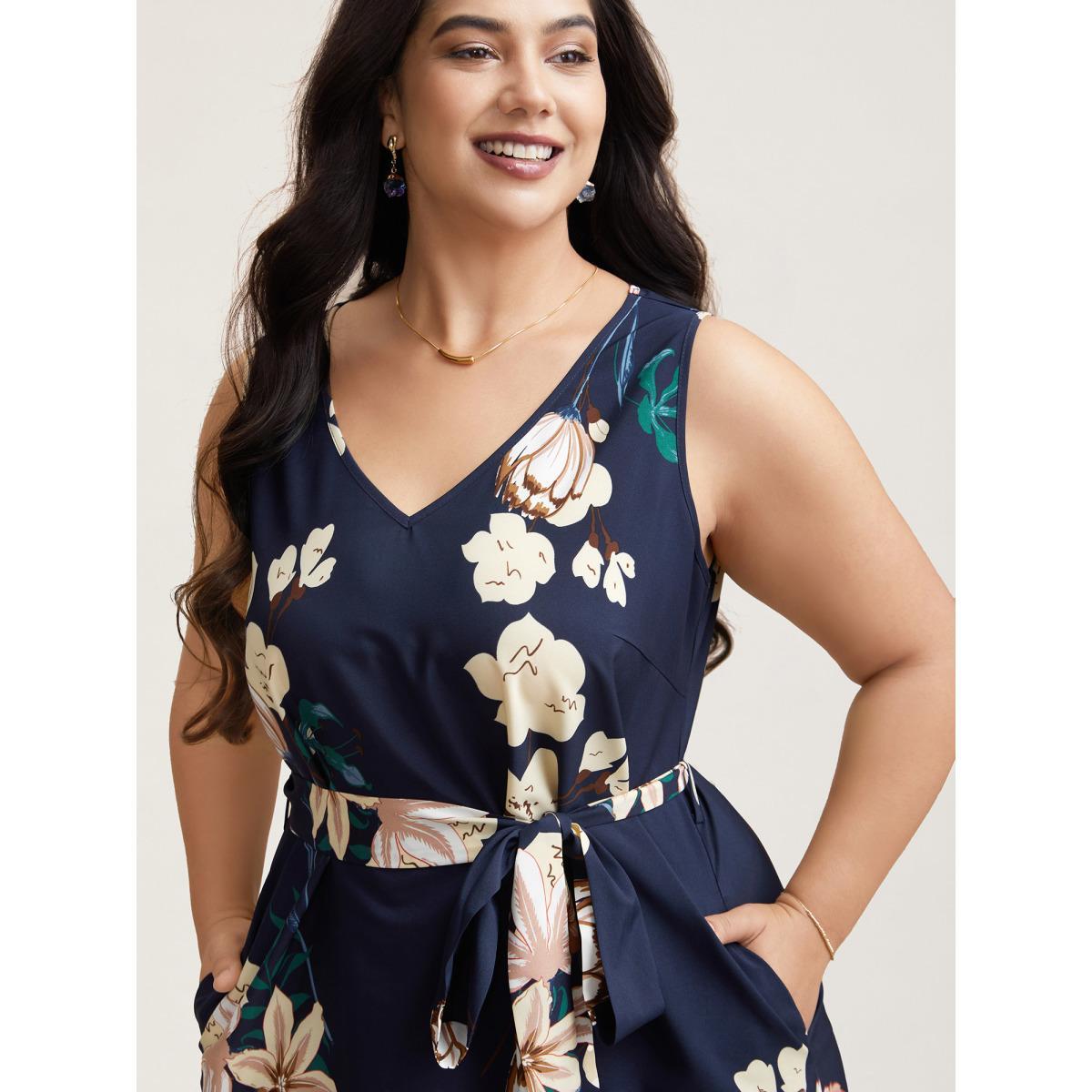 Plus Size Floral Print V Neck Pockets Midi Dress DarkBlue Women Elegant Belted V-neck Sleeveless Curvy BloomChic 22-24/3X Product Image