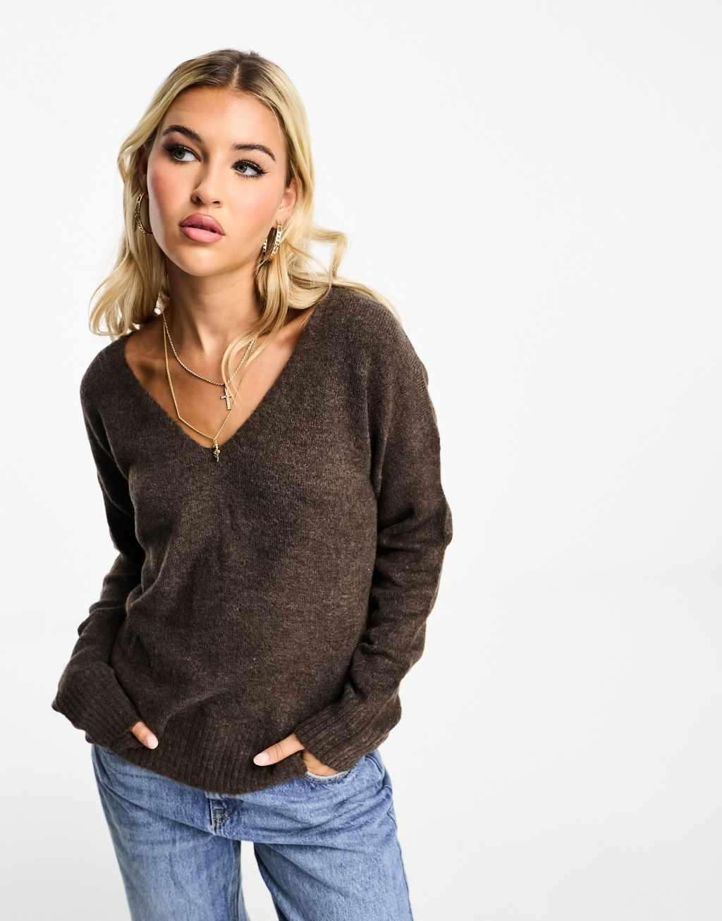 JDY knitted v neck sweater Product Image