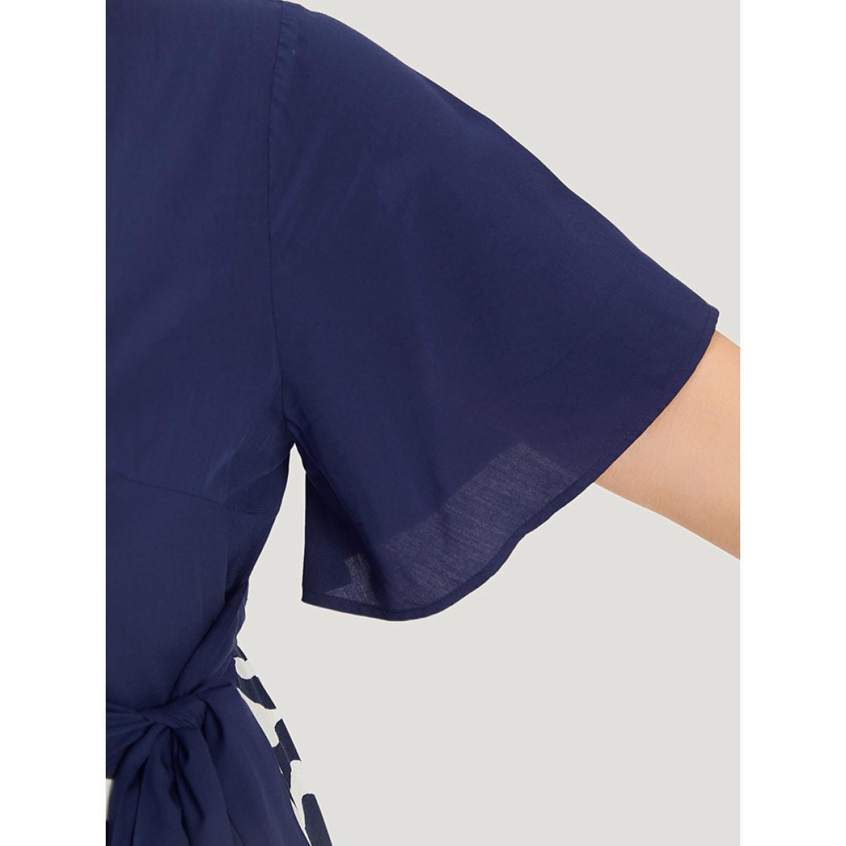 Plus Size Water Ripple Patchwork Wrap Pocket Knotted Dress Navy Women Office Wrap V-neck Sleeveless Curvy Midi Dress BloomChic 14-16/1X Product Image