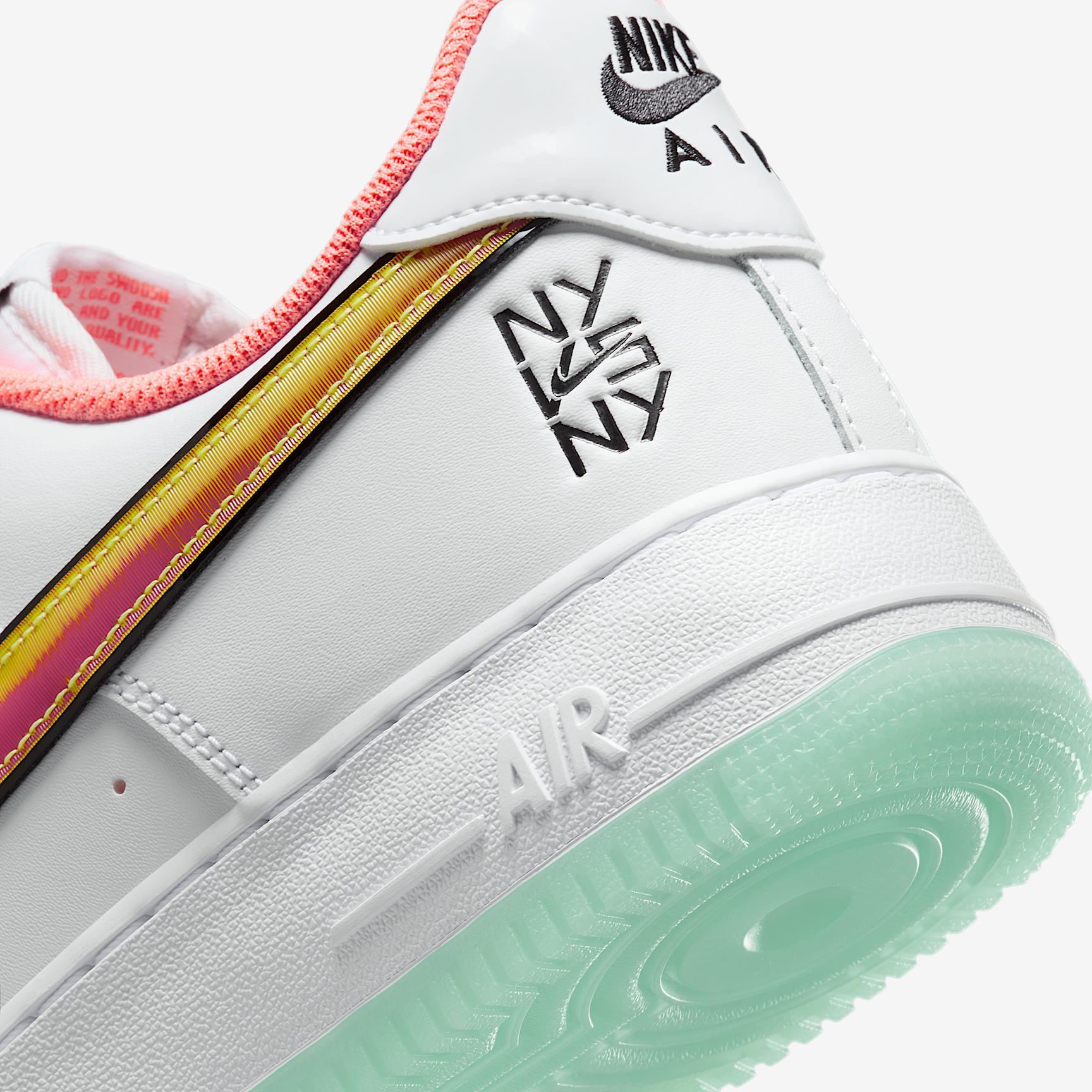 Nike Men's Air Force 1 '07 Shoes Product Image
