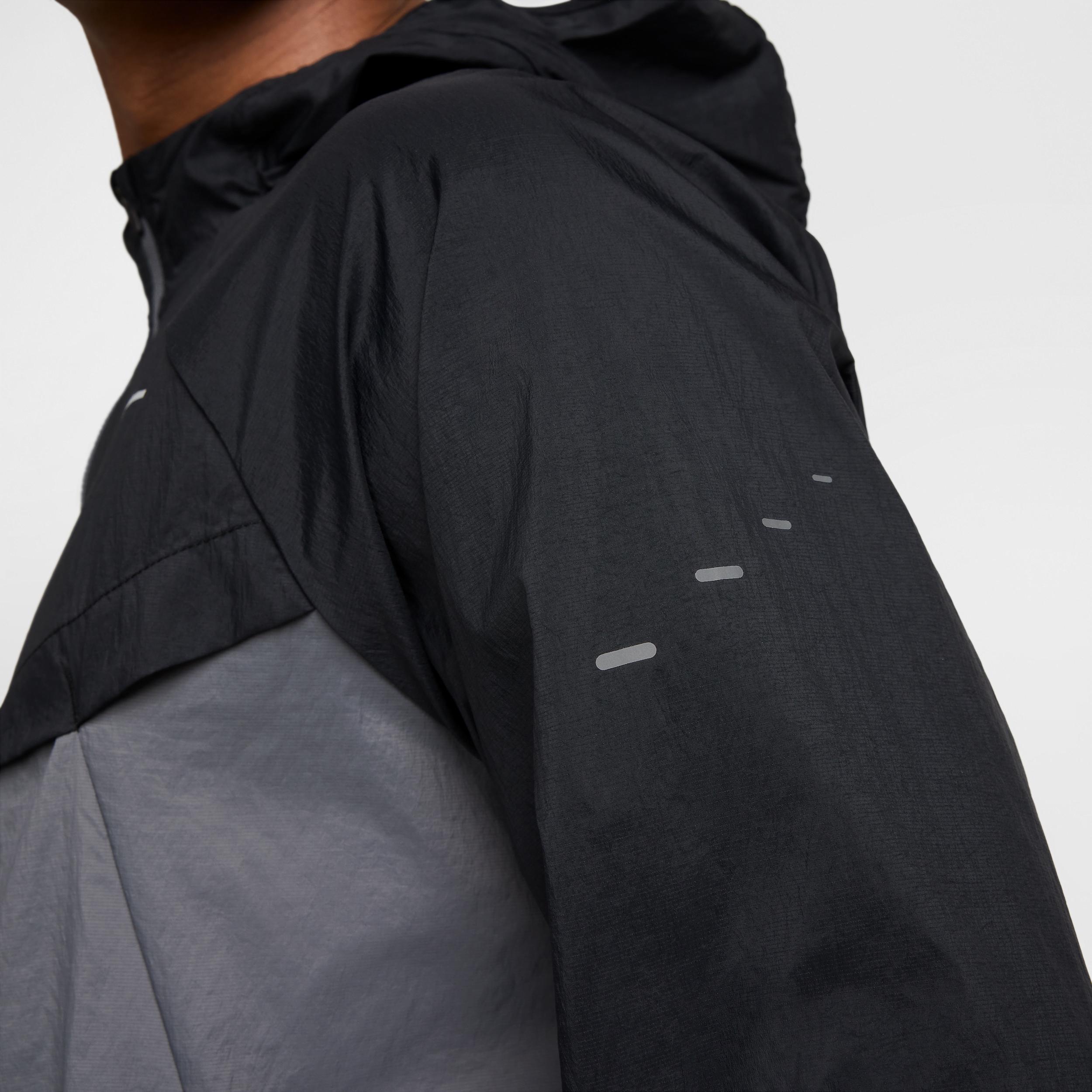 Nike Men's Stride Repel UV Running Jacket Product Image