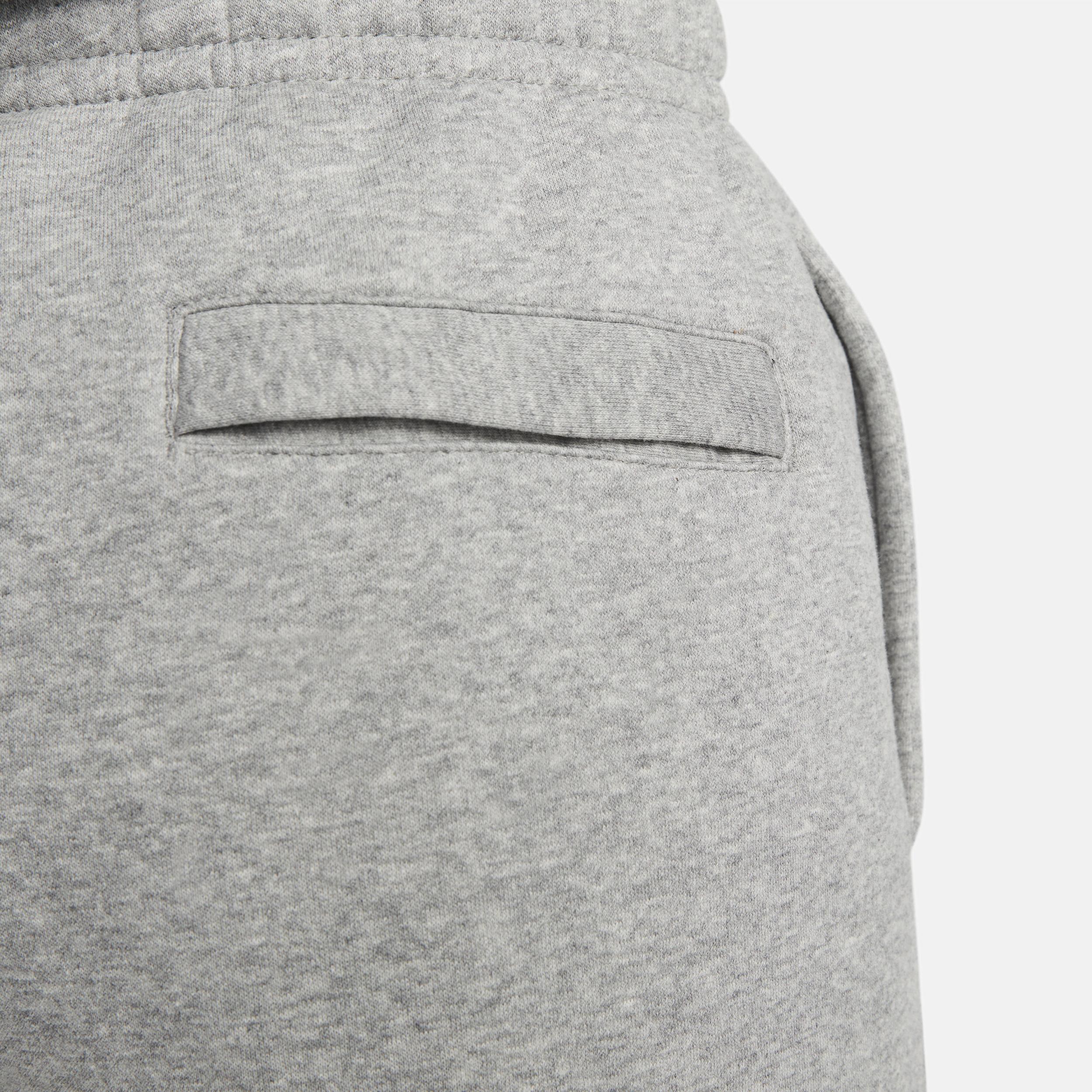 Nike Club cuffed sweatpants in gray heather Product Image