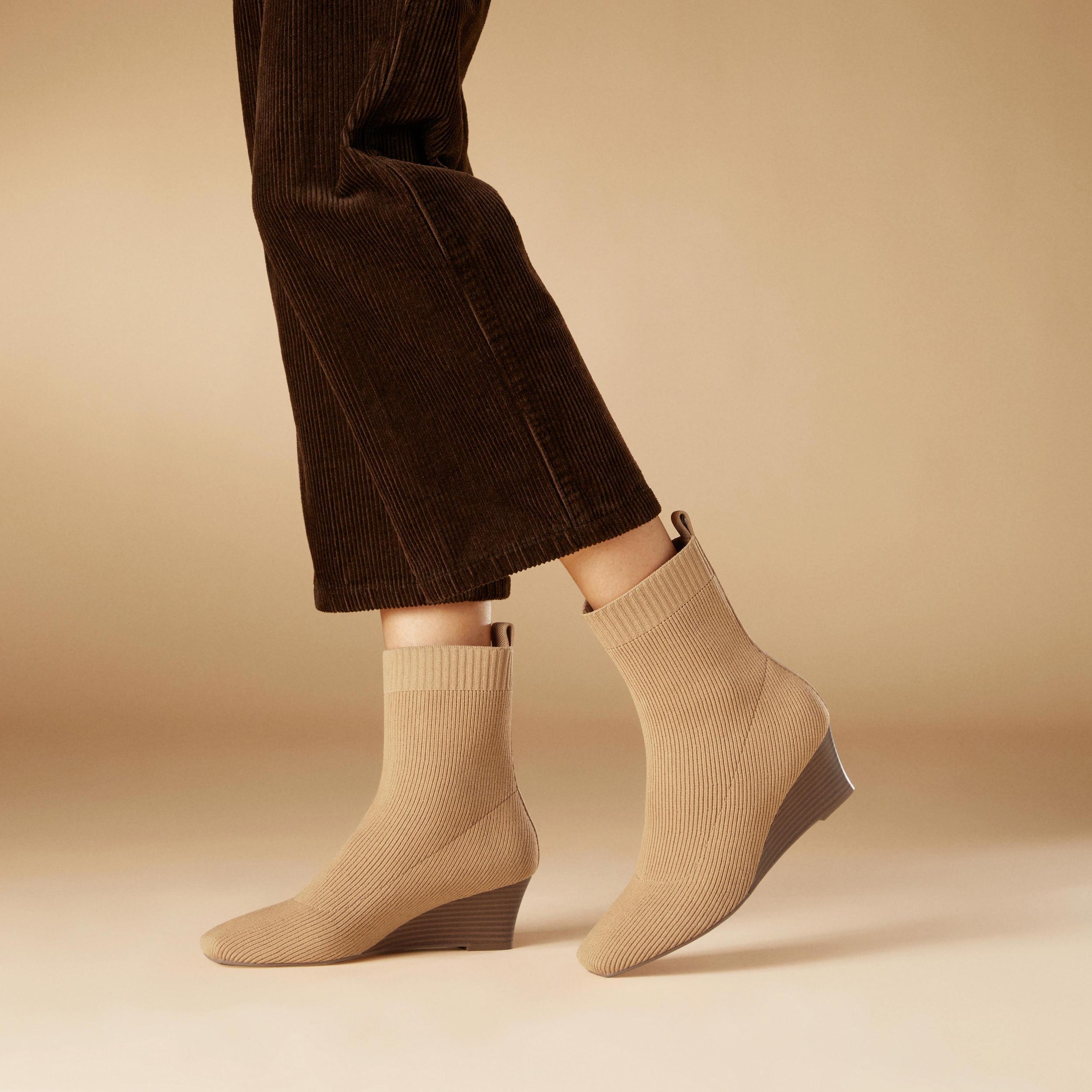 Square-Toe Water-Repellent Heeled Boots (Rafaella) Product Image