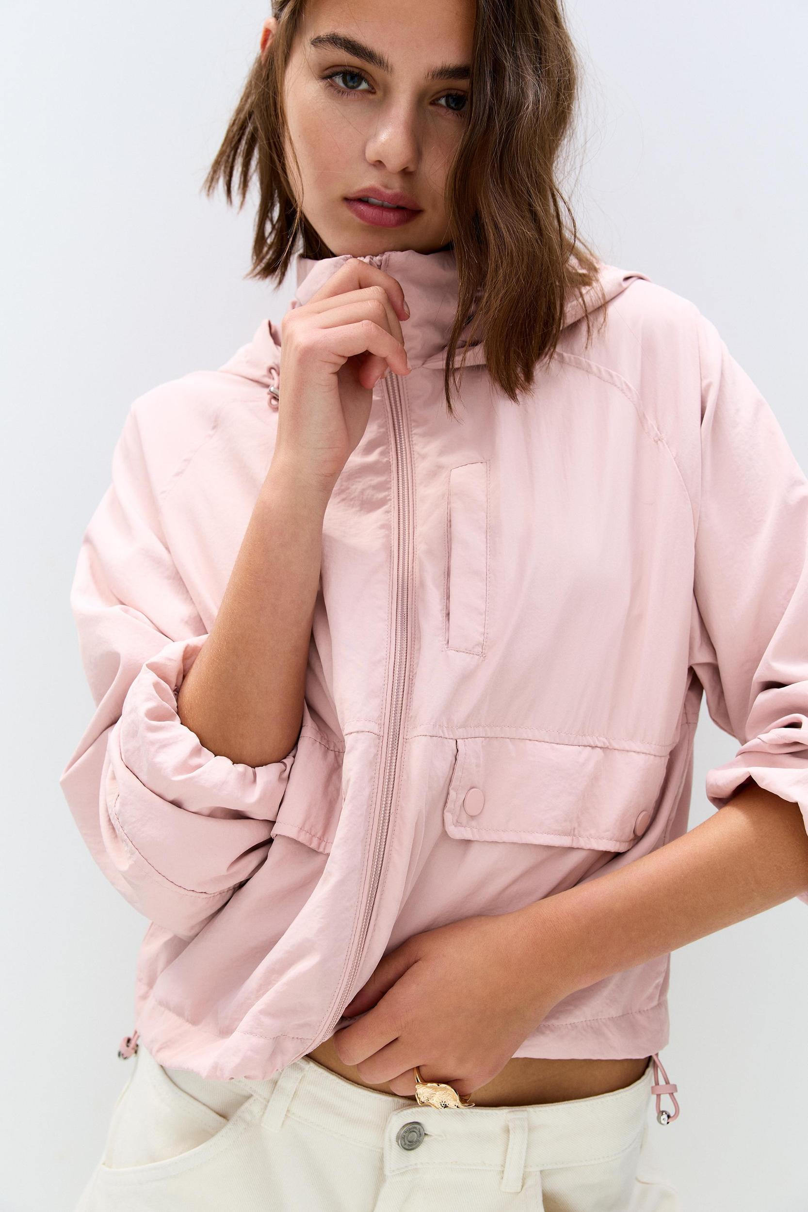 Short lightweight hooded jacket Product Image