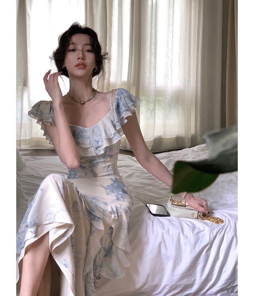 Ruffle Strap Square-Neck Floral Print Ruffled Midi Mermaid Dress Product Image