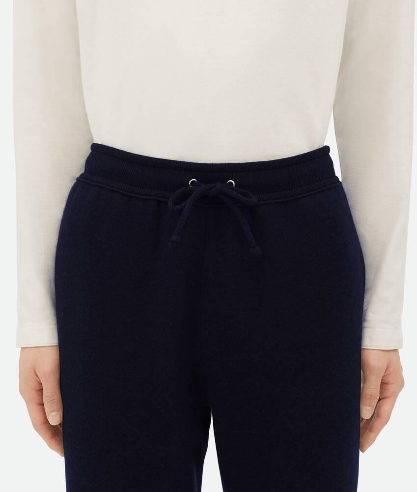 Men's Cashmere Jogger Trousers in Navy Product Image