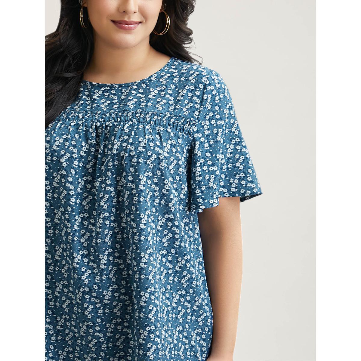 Plus Size Lilac Floral Ruffle Sleeve Gathered Round Neck Blouse Women Casual Short sleeve Round Neck Everyday Blouses BloomChic 30/6X Product Image
