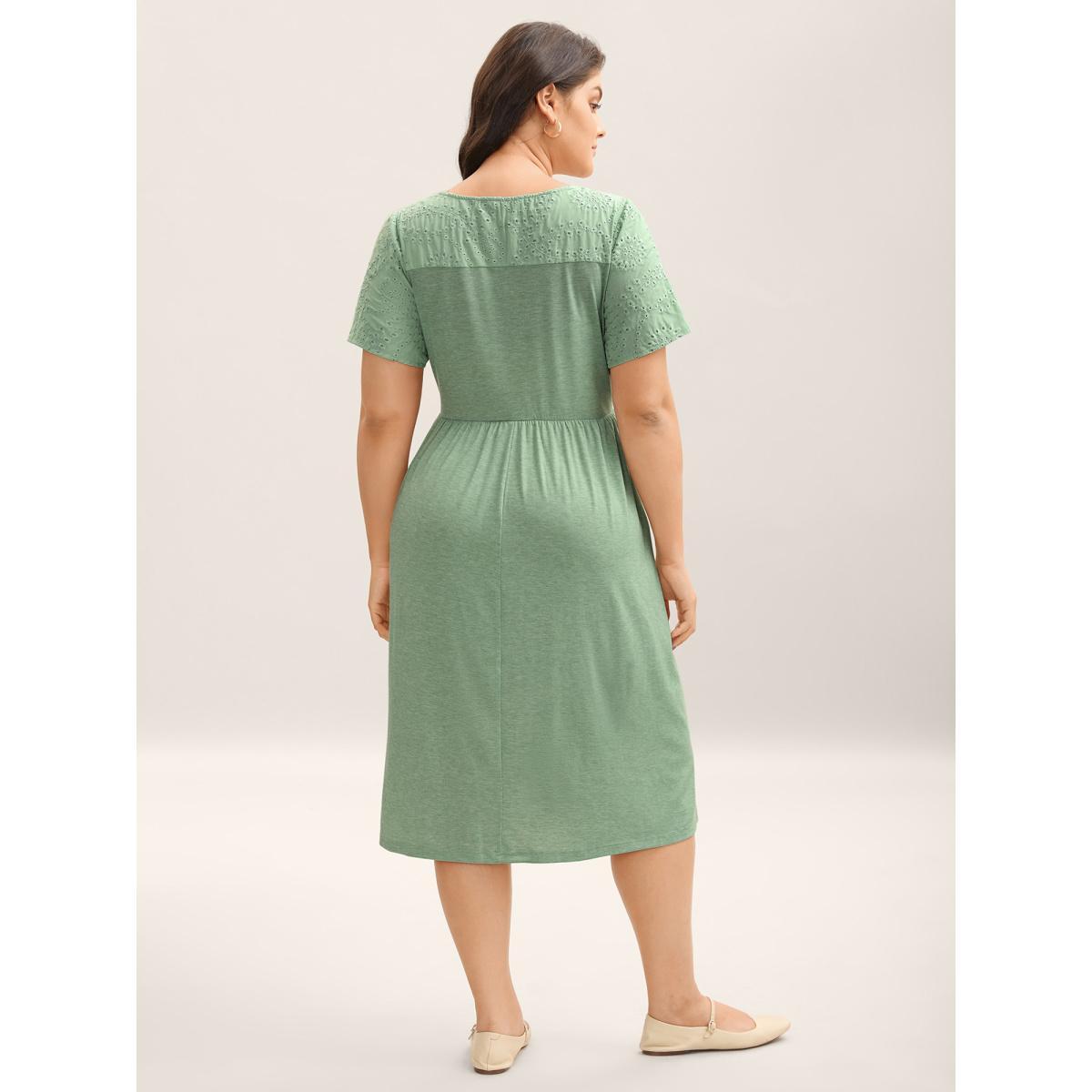 Plus Size Stretchy Sheer Textured Spliced Midi Dress Greenbean Women Knit Dresses Bloomchic 18-20/2X Product Image