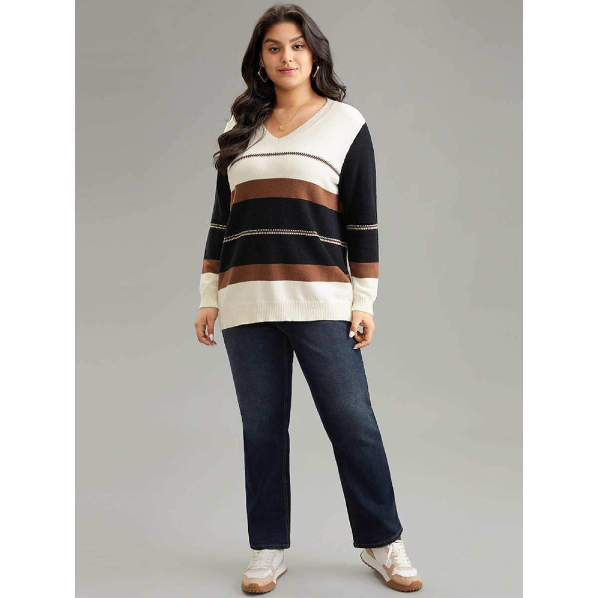 Plus Size Supersoft Essentials Colorblock Very Stretchy Pullover Multicolor Women Casual Loose Long Sleeve V-neck Dailywear Pullovers BloomChic 26/4X Product Image