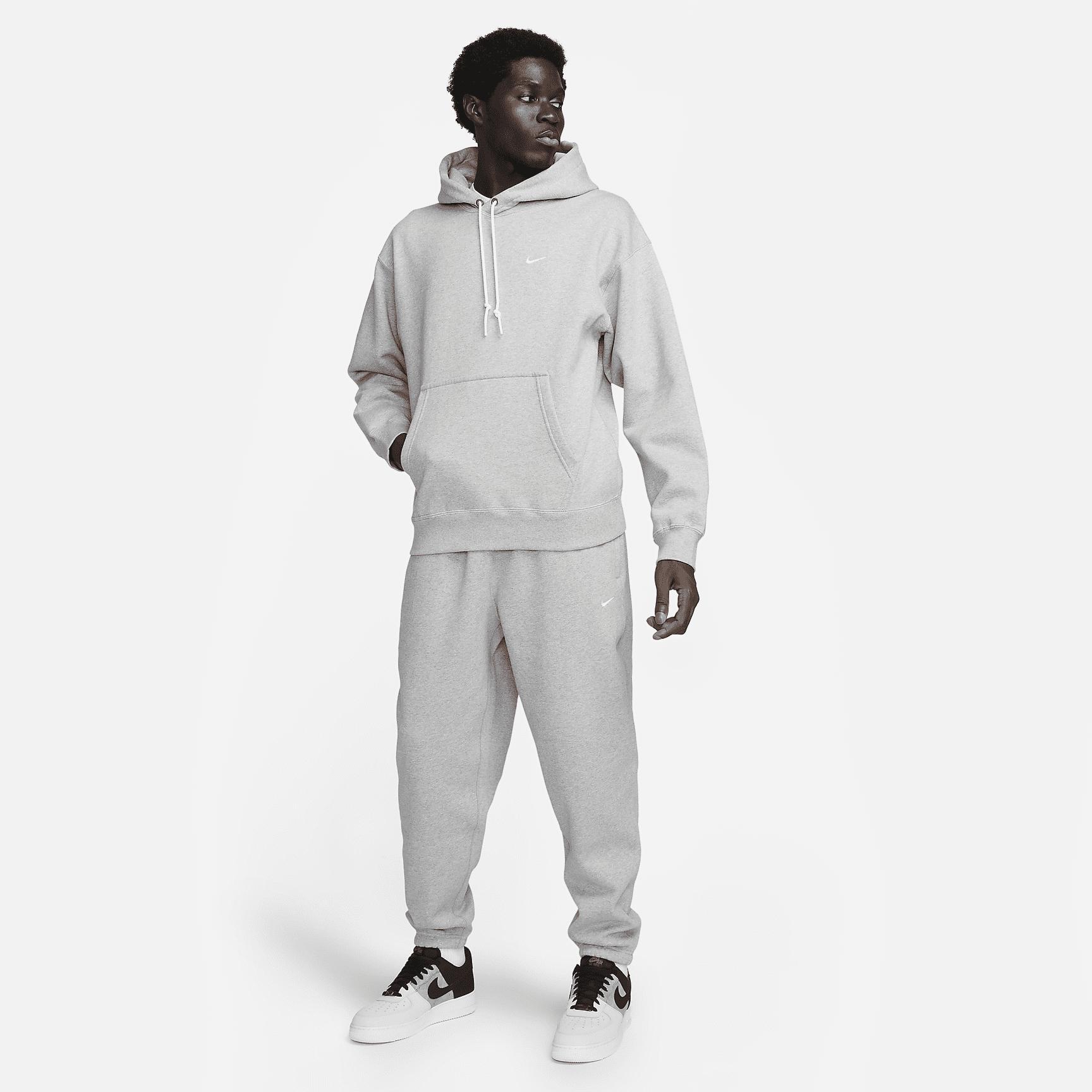 Nike Men's Solo Swoosh Fleece Pants Product Image