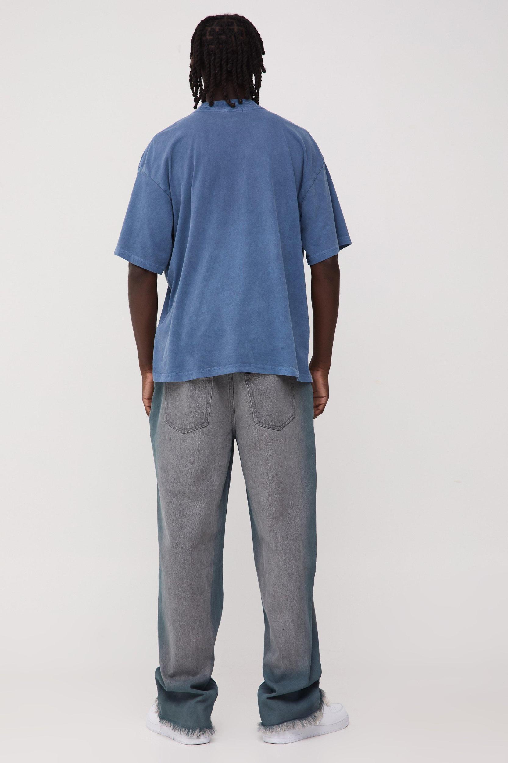 Oversized Heavy Conquest Renaissance T-shirt | boohooMAN USA Product Image