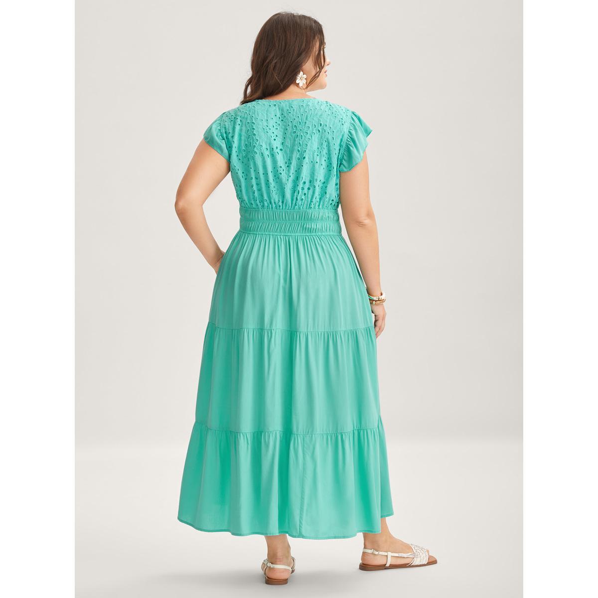 Plus Size Cotton Embroidered Tie Pockets Midi Dress Malachitegreen Women V-neck Cap Sleeve Curvy BloomChic 10/M Product Image