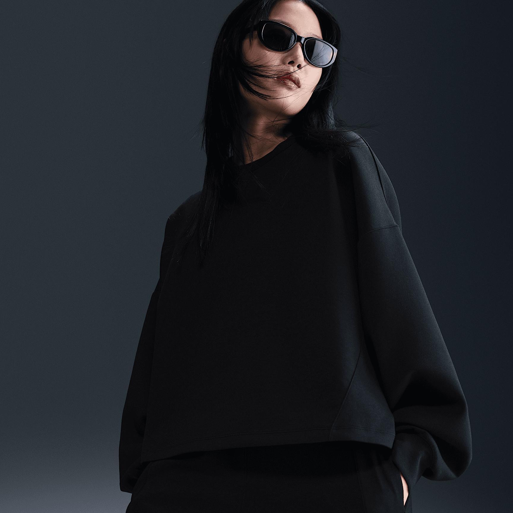 Nike Women's 24.7 ImpossiblySoft Dri-FIT Oversized Crew-Neck Top Product Image