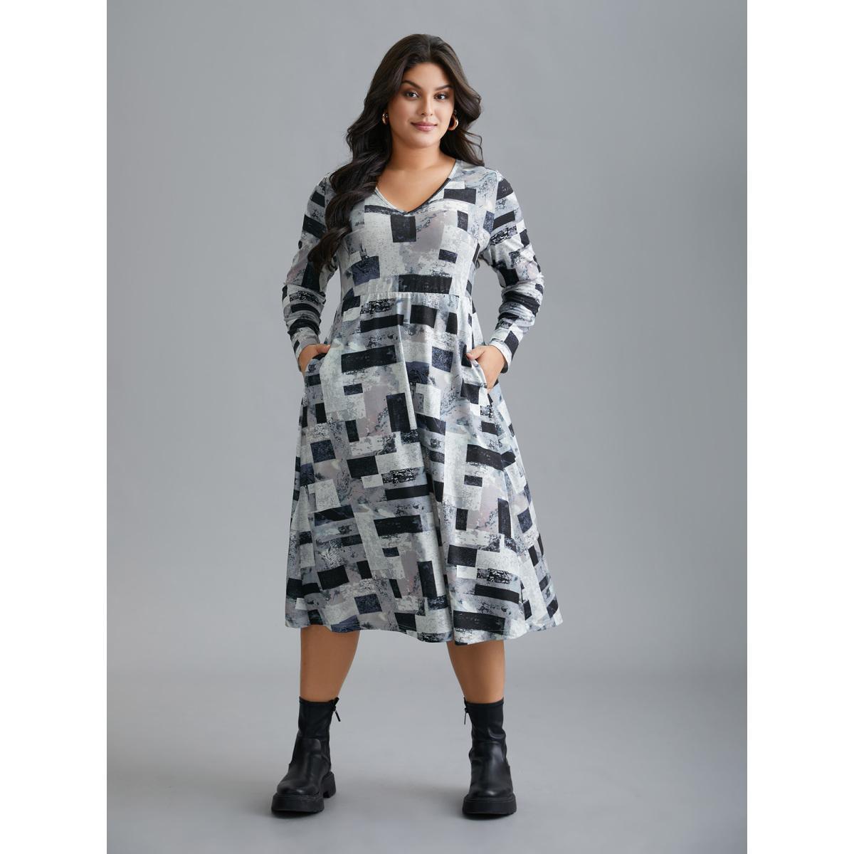 Plus Size Colorblock Contrast V Neck Midi Dress Multicolor Women Casual Contrast Knit Dresses Bloomchic 10/M Product Image