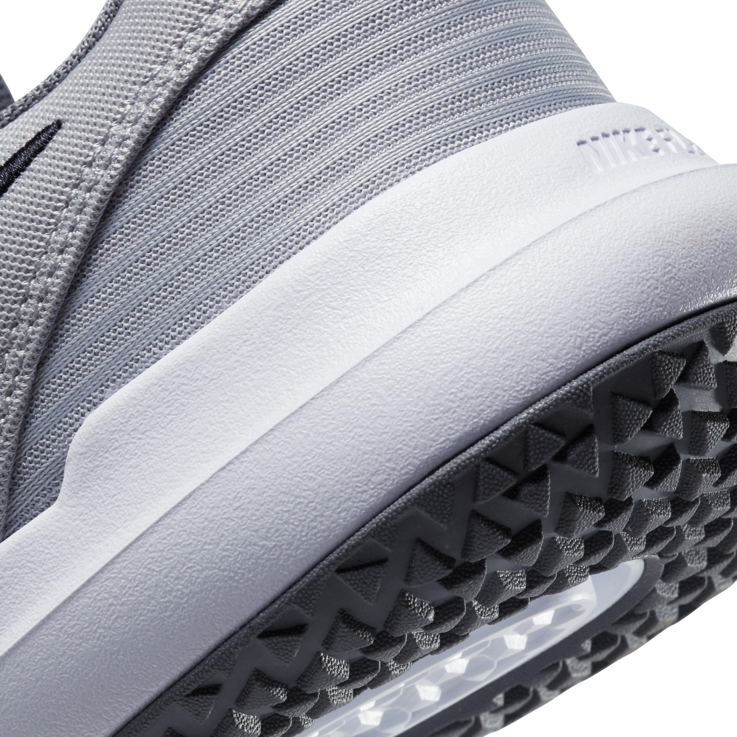 Nike Men's Flex Control 4 Workout Shoes Product Image
