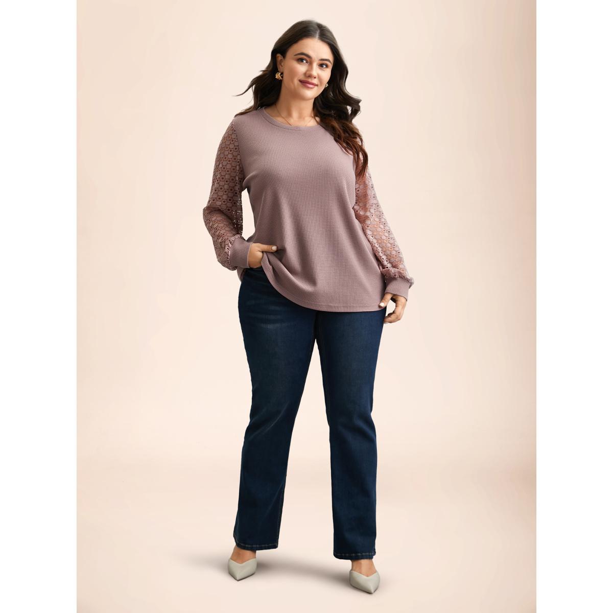 Plus Size Textured Lace Spliced Stretchy T-Shirt Dirtypink Women Elegant Texture Round Neck Everyday T-shirts BloomChic 10/M Product Image
