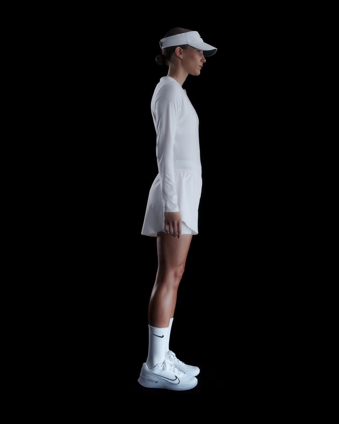 Nike Women's Court Advantage Dri-FIT Mid-Layer Tennis Top Product Image
