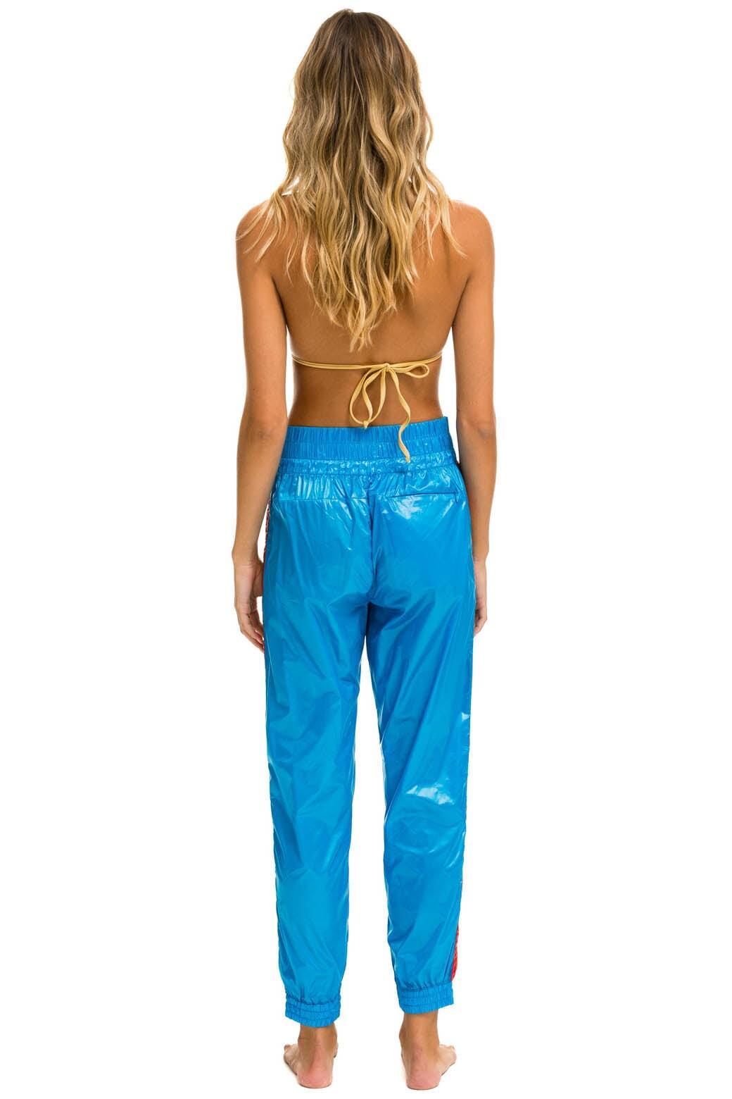5 STRIPE HI RISE WIND PANT - DRESDEN Female Product Image