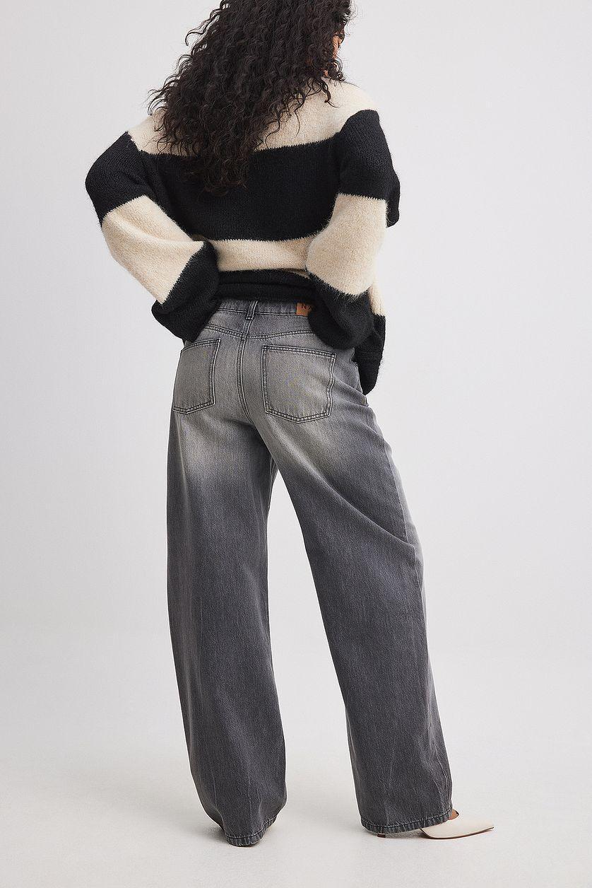 Low Waist Wide Leg Jeans Product Image