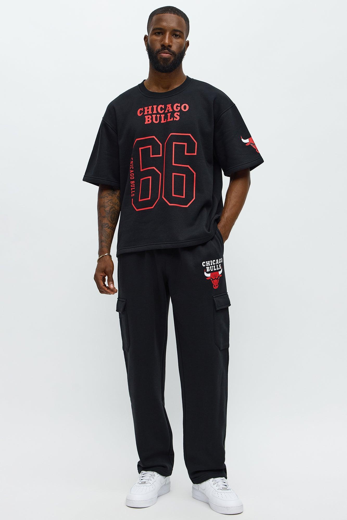 Bulls Oversized Tee - Black Product Image