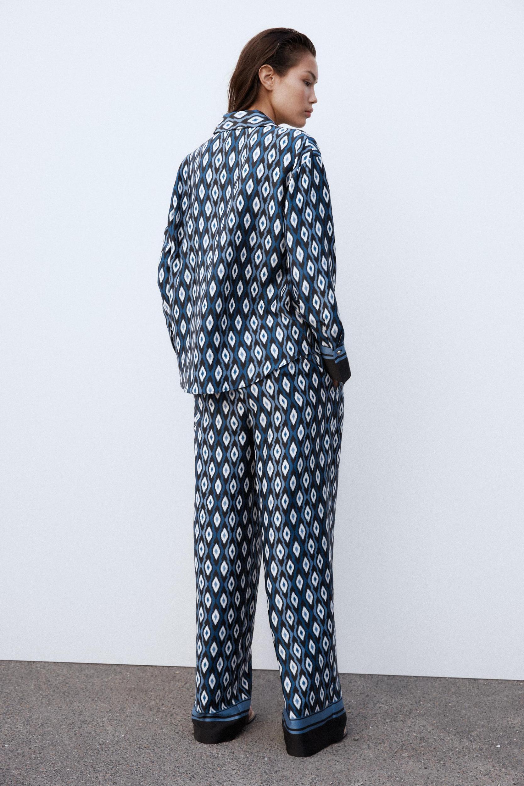 GEOMETRIC PRINT PANTS Product Image