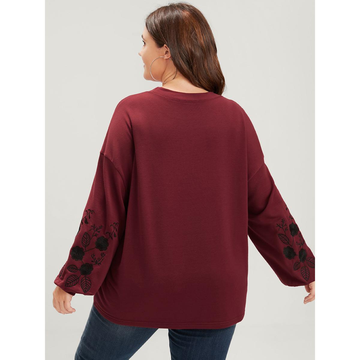 Plus Size Plain Embroidered Lantern Sleeve Drop Shoulder Sweatshirt Women Scarlet Elegant Embroidered Round Neck Dailywear Sweatshirts BloomChic 22-24/3X Product Image