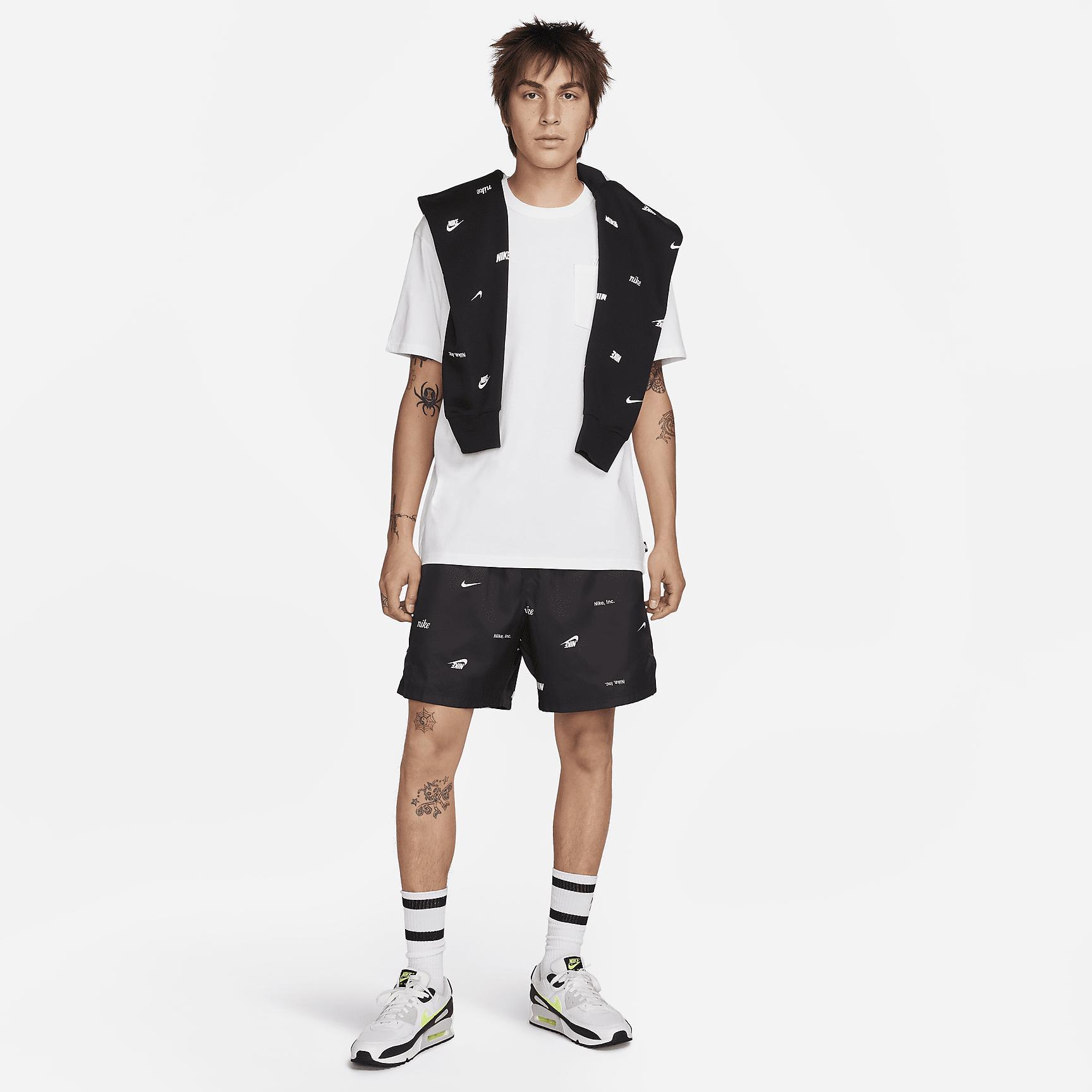 Men's Nike Sportswear Premium Essentials Pocket T-Shirt Product Image