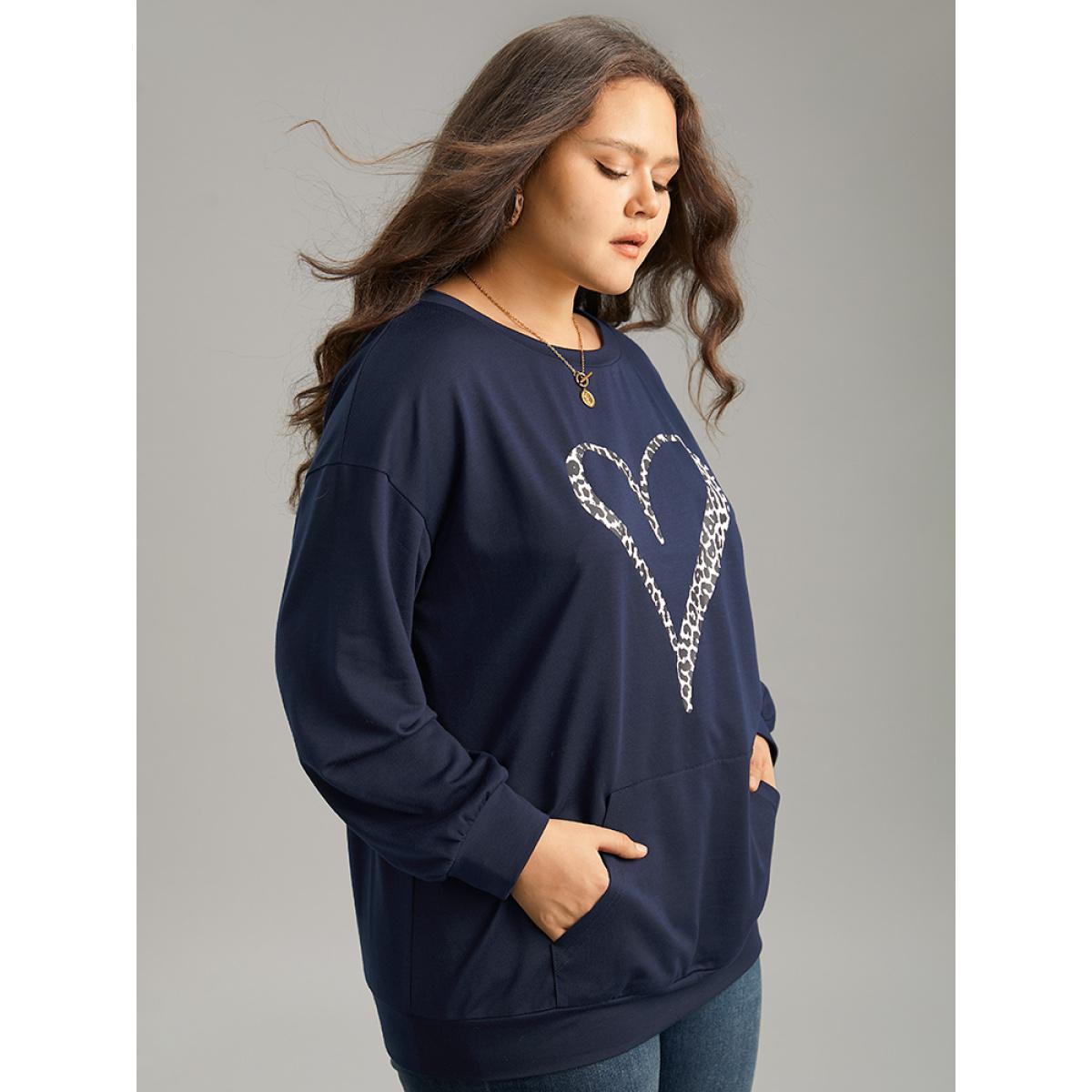 Plus Size Leopard & Heart Print Crew Neck Sweatshirt Women Indigo Elegant Printed Dailywear Sweatshirts BloomChic 12/L Product Image