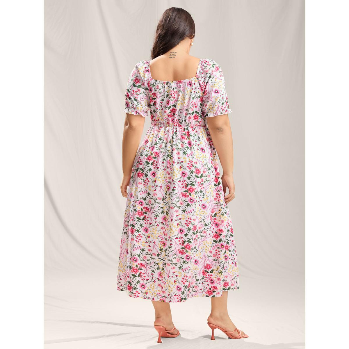 Plus Size Shirred Floral Print Pockets Maxi Dress WhiteSmoke Women Square Neck Short sleeve Curvy BloomChic 12/L Product Image