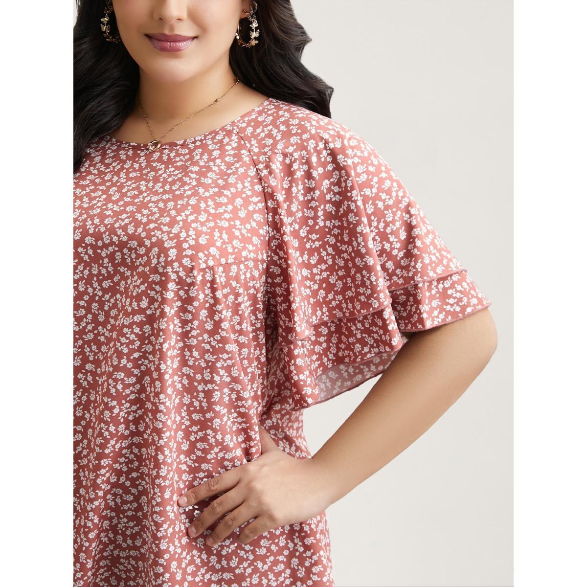 Plus Size Rouge Ditsy Floral Print Tiered Lotus Leaf Sleeve Shirt Women Elegant Short sleeve Round Neck Everyday Blouses BloomChic 18-20/2X Product Image