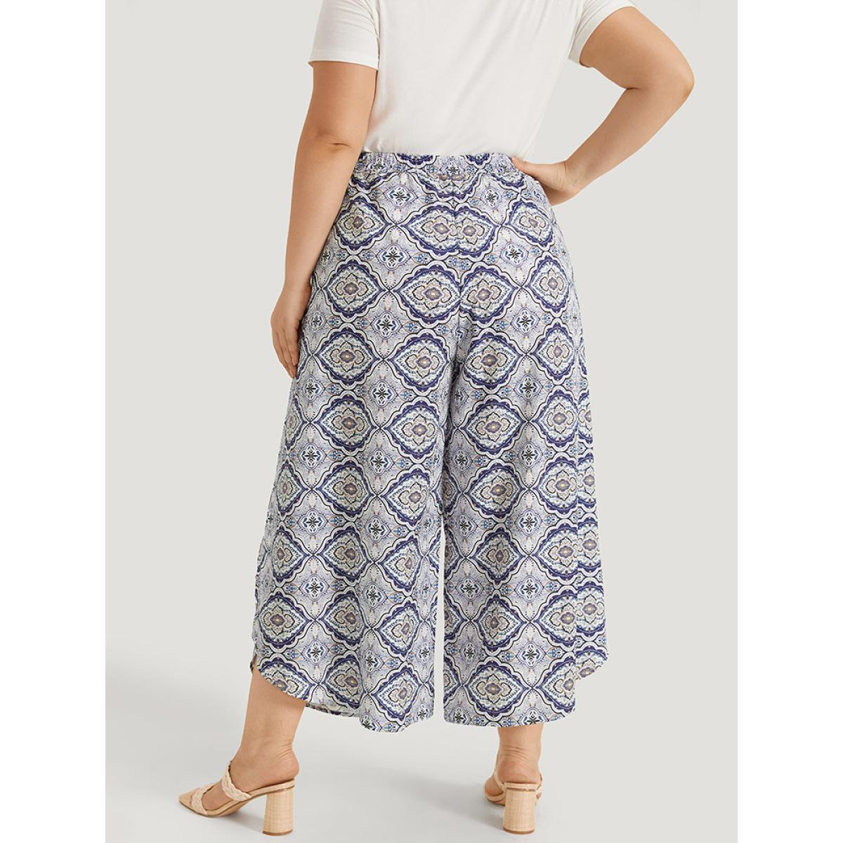 Plus Size Bandana Pocket Wrap Hem Elastic Waist Pants Women Blue Vacation High Rise Dailywear Pants BloomChic 28/5X Product Image