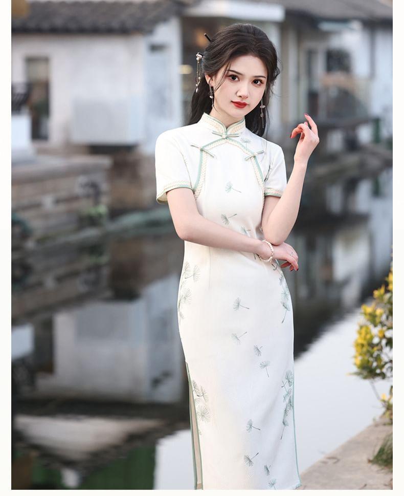 Short-Sleeve Frog Buttoned Floral Print Midi Qipao Dress Product Image
